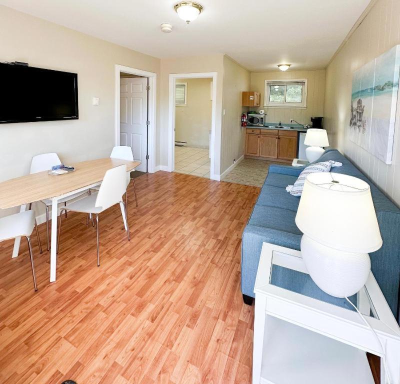 Oasis By The Bay Vacation Suites 沃萨加比奇海滩 外观 照片