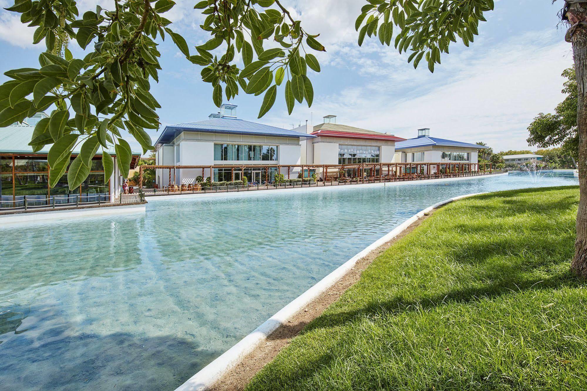 Oasis By The Bay Vacation Suites 沃萨加比奇海滩 外观 照片